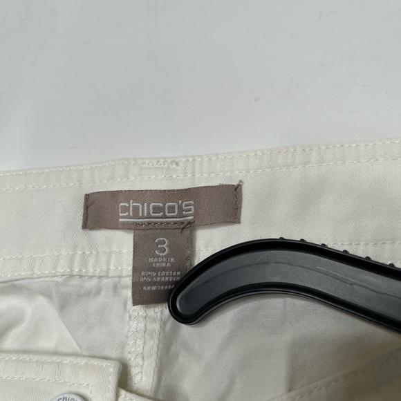 Chico’s Size 3 Women’s White Capri Pants 4 Pockets, Zip Up. Made - Picture 12 of 13